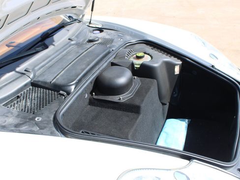 Used 2003 Porsche 911 Carrera RWD image 18