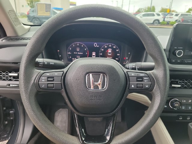 Used 2023 Honda Accord EX image 14