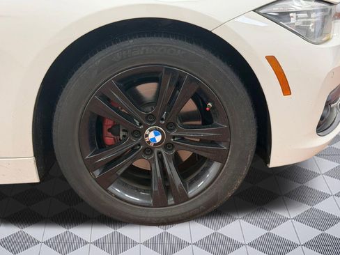 Used 2017 BMW 330i xDrive 330i xDrive image 10