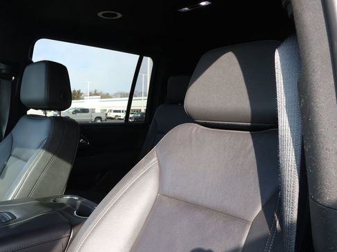 Certified 2024 Chevrolet Suburban Z71 w/ Off-Road Capability Package image 11