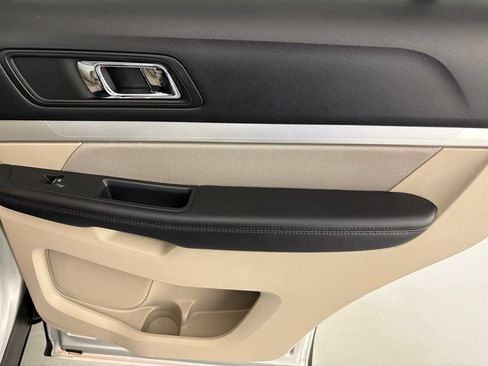 Used 2018 Ford Explorer FWD image 38