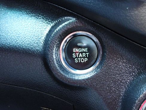 Used 2013 Toyota Highlander Limited FWD image 47