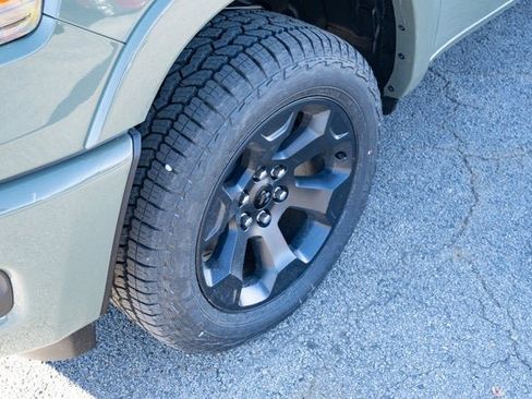 New 2026 RAM 1500 4x4 Crew Cab image 9