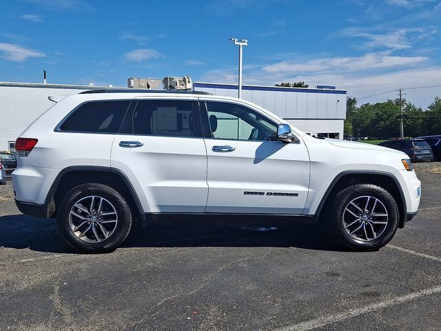 Used 2017 Jeep Grand Cherokee Limited AWD/4WD image 7