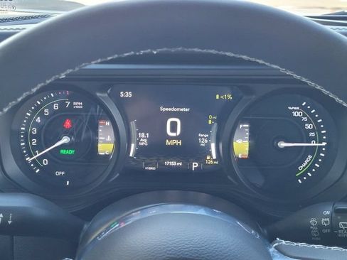 Certified 2025 Jeep Wrangler Unlimited Sahara w/ Safety Group AWD/4WD image 8