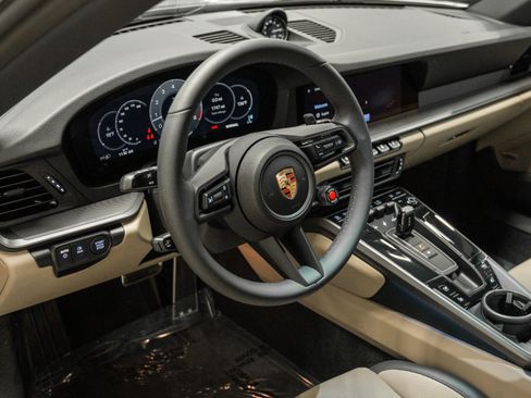 Used 2025 Porsche 911 Carrera image 12