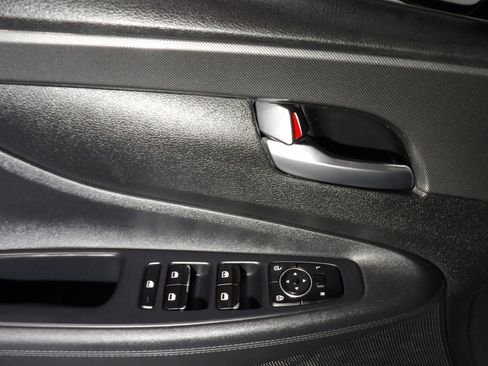 Used 2021 Hyundai Santa Fe SEL image 8