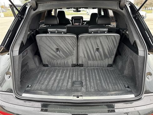 Used 2023 Audi SQ7 Prestige w/ Prestige Package image 31