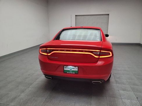 Used 2019 Dodge Charger SXT RWD image 7