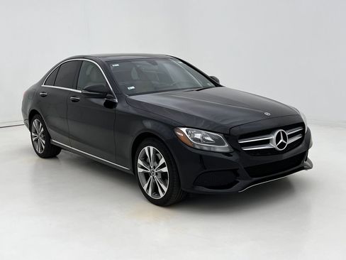 Used 2018 Mercedes-Benz C 300 4MATIC Sedan image 6