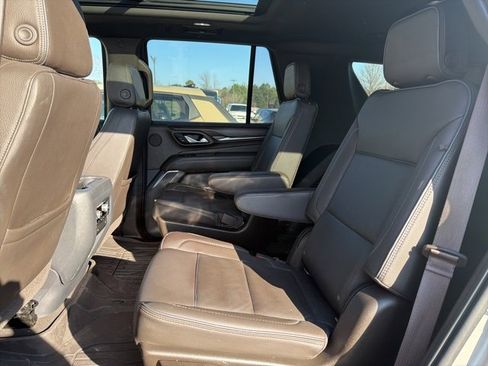 Used 2021 GMC Yukon Denali w/ Denali Premium Package image 31