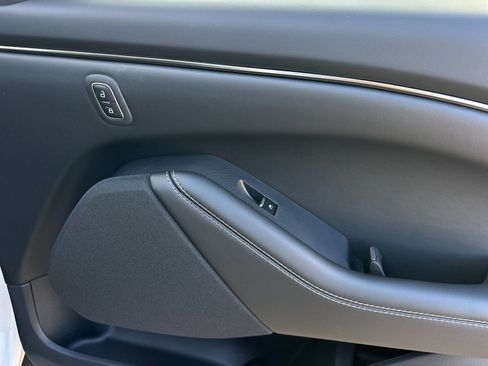 New 2025 Ford Mustang Mach-E Select w/ Comfort Package Lite image 19