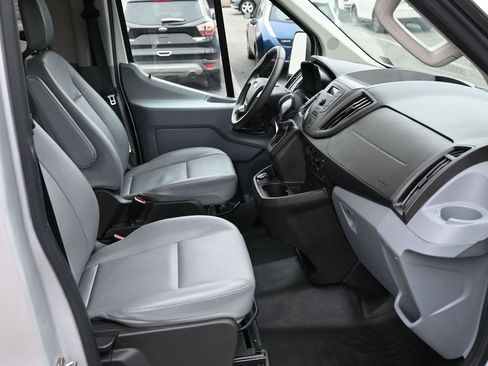 Used 2019 Ford Transit 350 XL image 31