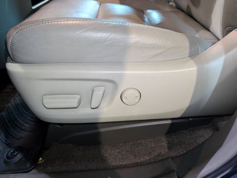 Used 2017 Toyota Sienna XLE image 15