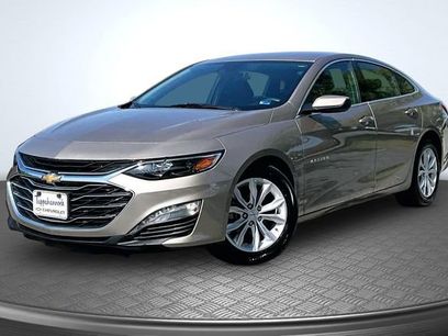 Used 2025 Chevrolet Malibu LT