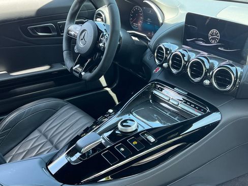 Used 2021 Mercedes-Benz AMG GT Coupe image 20