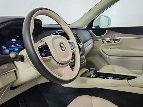 Certified 2023 Volvo XC90 B5 Plus w/ Protection Package Premier AWD/4WD image 12