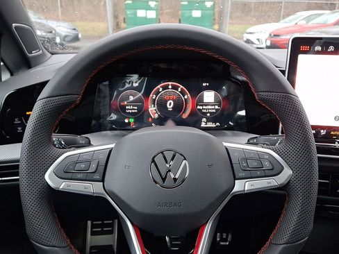 New 2026 Volkswagen GTI SE FWD image 10