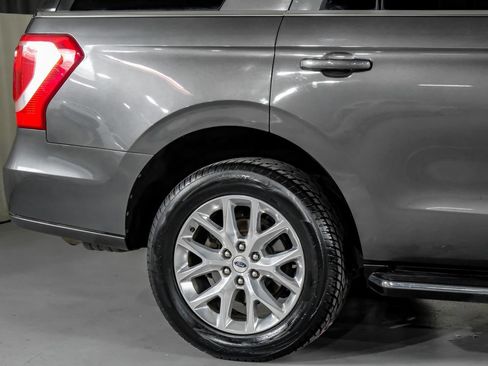 Used 2021 Ford Expedition XLT RWD image 6