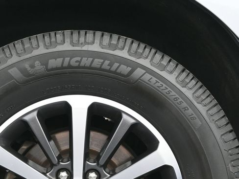 Used 2021 Ford Expedition XLT RWD image 41