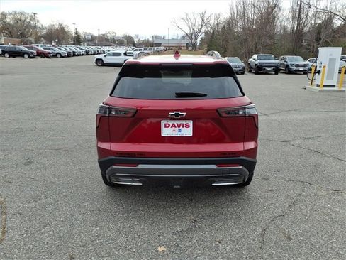 New 2026 Chevrolet Equinox ACTIV image 4