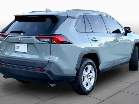 Used 2021 Toyota RAV4 XLE FWD image 13
