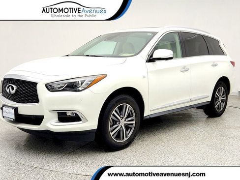 Used 2020 INFINITI QX60 Luxe w/ Essential Package image 1