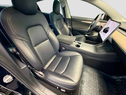 Used 2023 Tesla Model 3 Performance image 15