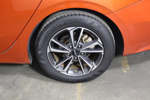 Certified 2024 Kia Forte LXS FWD image 37