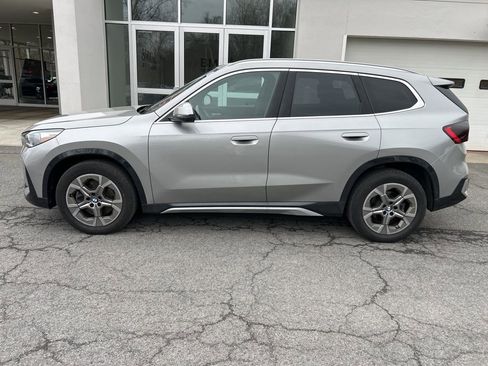 Used 2025 BMW X1 xDrive28i w/ Premium Package image 2