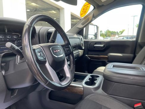 Used 2021 GMC Sierra 1500 Elevation w/ X31 Off-Road Package AWD/4WD image 13
