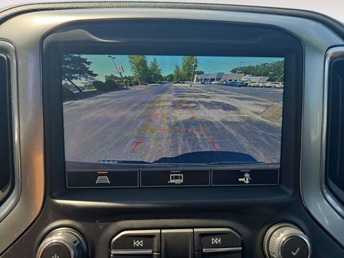 Used 2022 Chevrolet Silverado 1500 LTZ AWD/4WD image 15