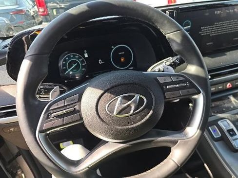 Used 2025 Hyundai Palisade SEL FWD image 13