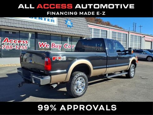 Used 2014 Ford F250 Lariat w/ Chrome Package image 2