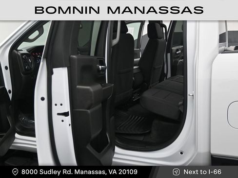 Used 2024 Chevrolet Silverado 2500 Custom w/ Custom Convenience Package image 11