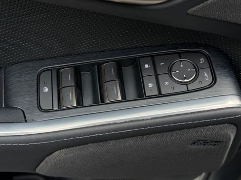 Used 2024 Lexus GX 550 AWD/4WD image 24