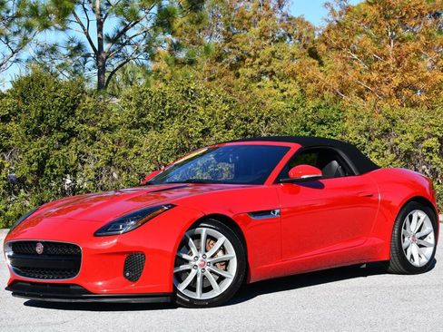 Used 2019 Jaguar F-TYPE Convertible image 22