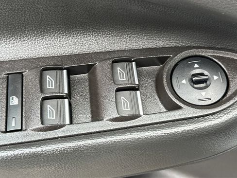 Used 2017 Ford C-MAX Energi SE w/ Equipment Group 401A image 35