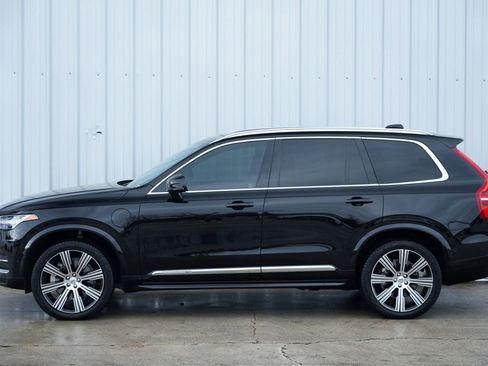 Used 2024 Volvo XC90 T8 Ultimate w/ Lounge Package image 49