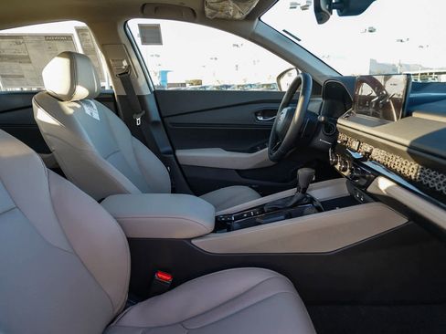 New 2025 Honda Accord EX-L image 18