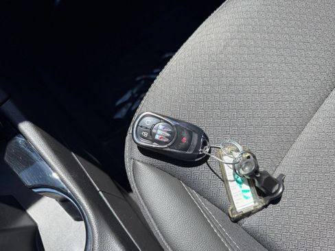 Used 2025 Buick Encore GX Preferred FWD image 21