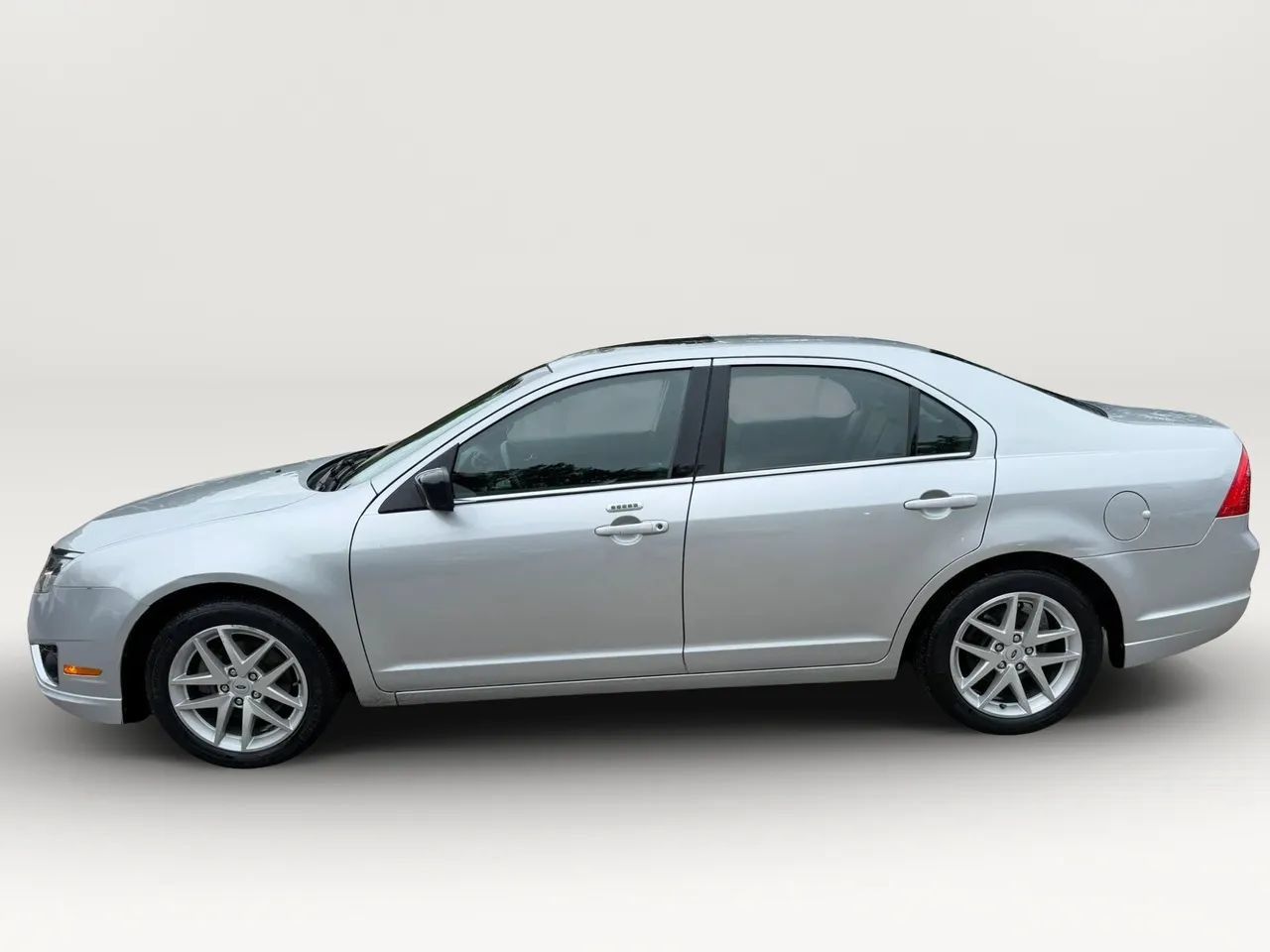 Used 2012 Ford Fusion SEL FWD image 6