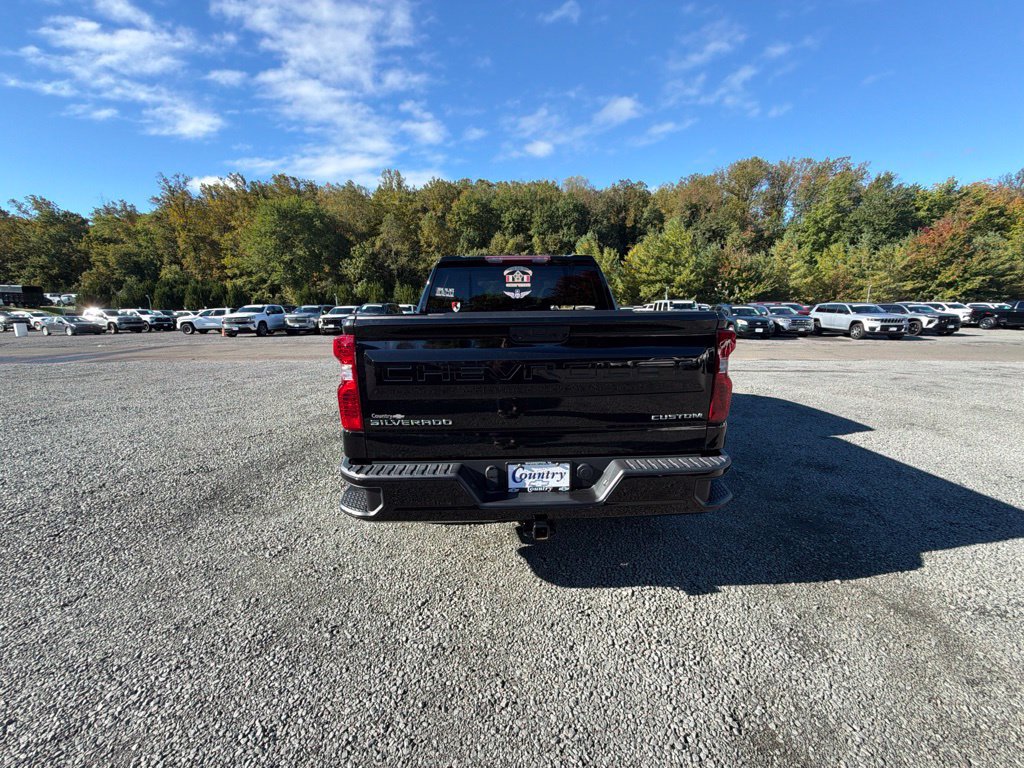Used 2022 Chevrolet Silverado 1500 Custom AWD/4WD image 6