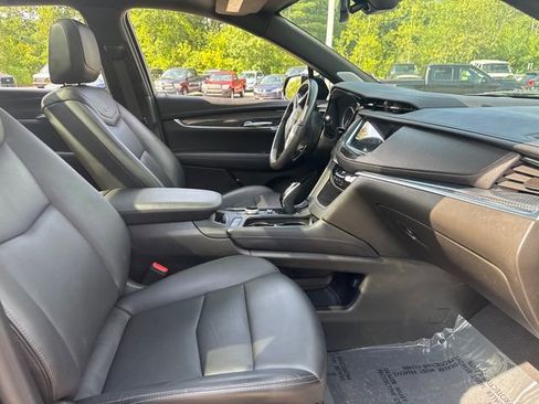 Used 2023 Cadillac XT5 Sportv image 15