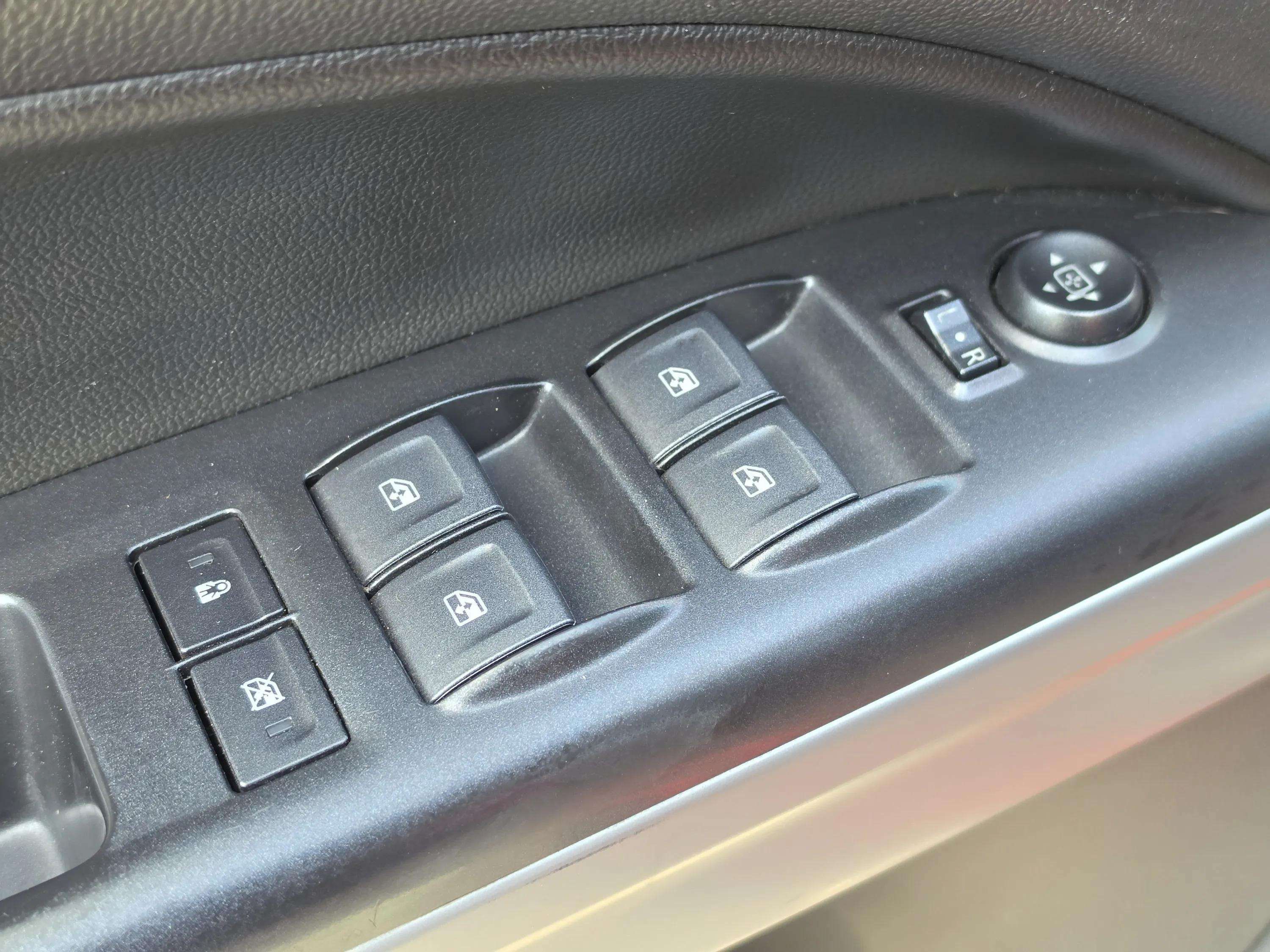 Used 2019 Chevrolet Colorado ZR2 w/ Colorado ZR2 Bison Edition AWD/4WD image 24