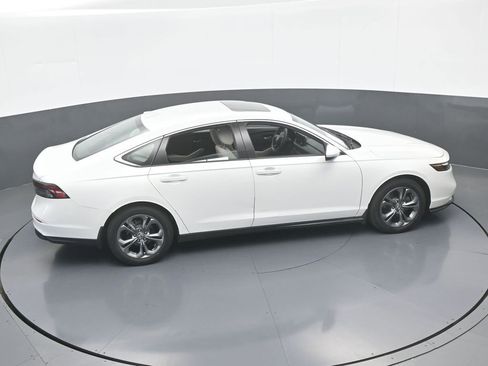 Used 2023 Honda Accord EX image 53