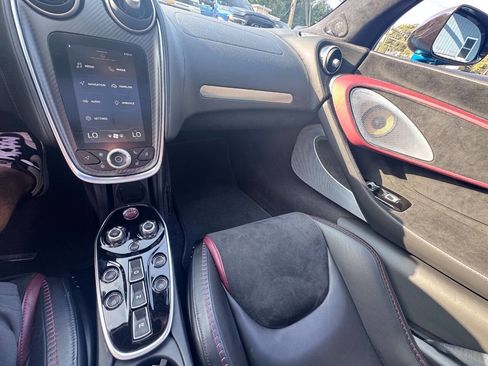 Used 2023 McLaren GT image 22