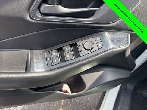 Used 2024 Nissan Rogue S FWD image 16