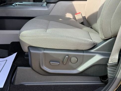 Used 2019 Ford F150 XLT w/ Equipment Group 302A Luxury AWD/4WD image 10