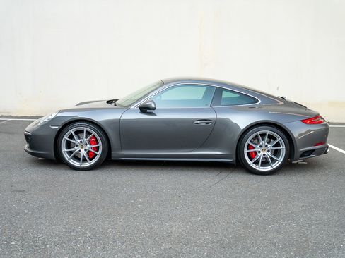 Used 2019 Porsche 911 Carrera 4S w/ Sport Chrono Package image 2